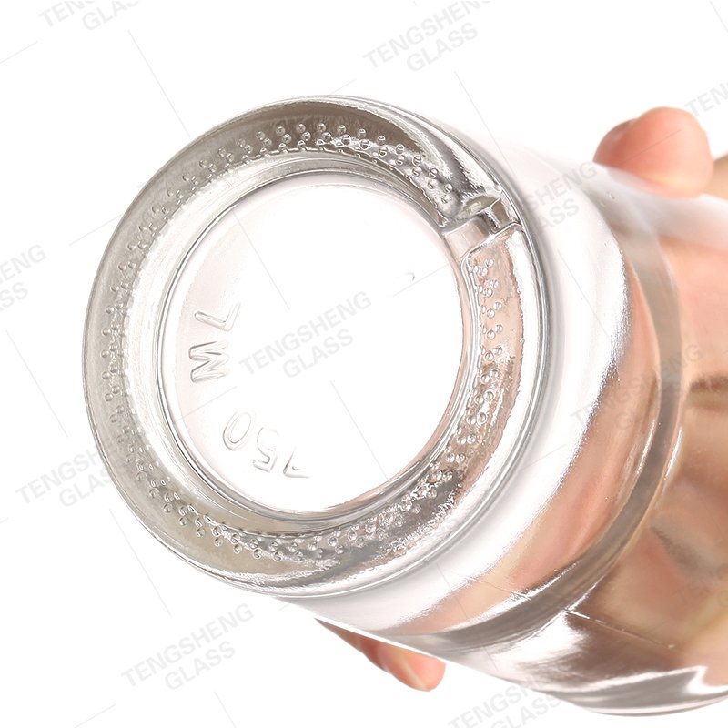 Factory Direct Sales Classic Liquor bottle 500ml 750ml Wine bottle Whiskey bottle