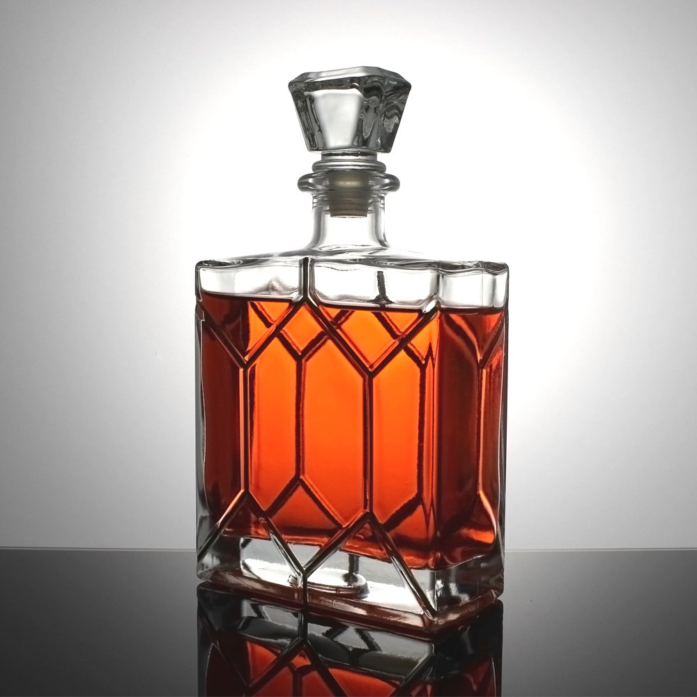 custom design high quality square shape 750ML whisky tequila brandy vodka glass bottle empty clear glass bottle