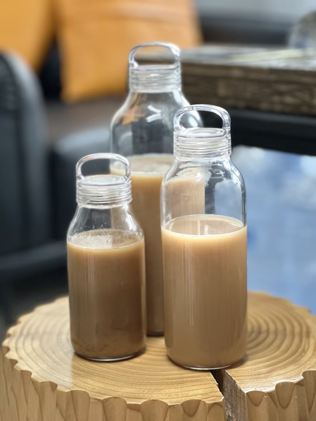 2024 Hot Sale Milk Box Glass Bottle with Plastic To Go Lid for Travel and Camping Mini 300ml 500ml Decal Logo Coffee Bottle