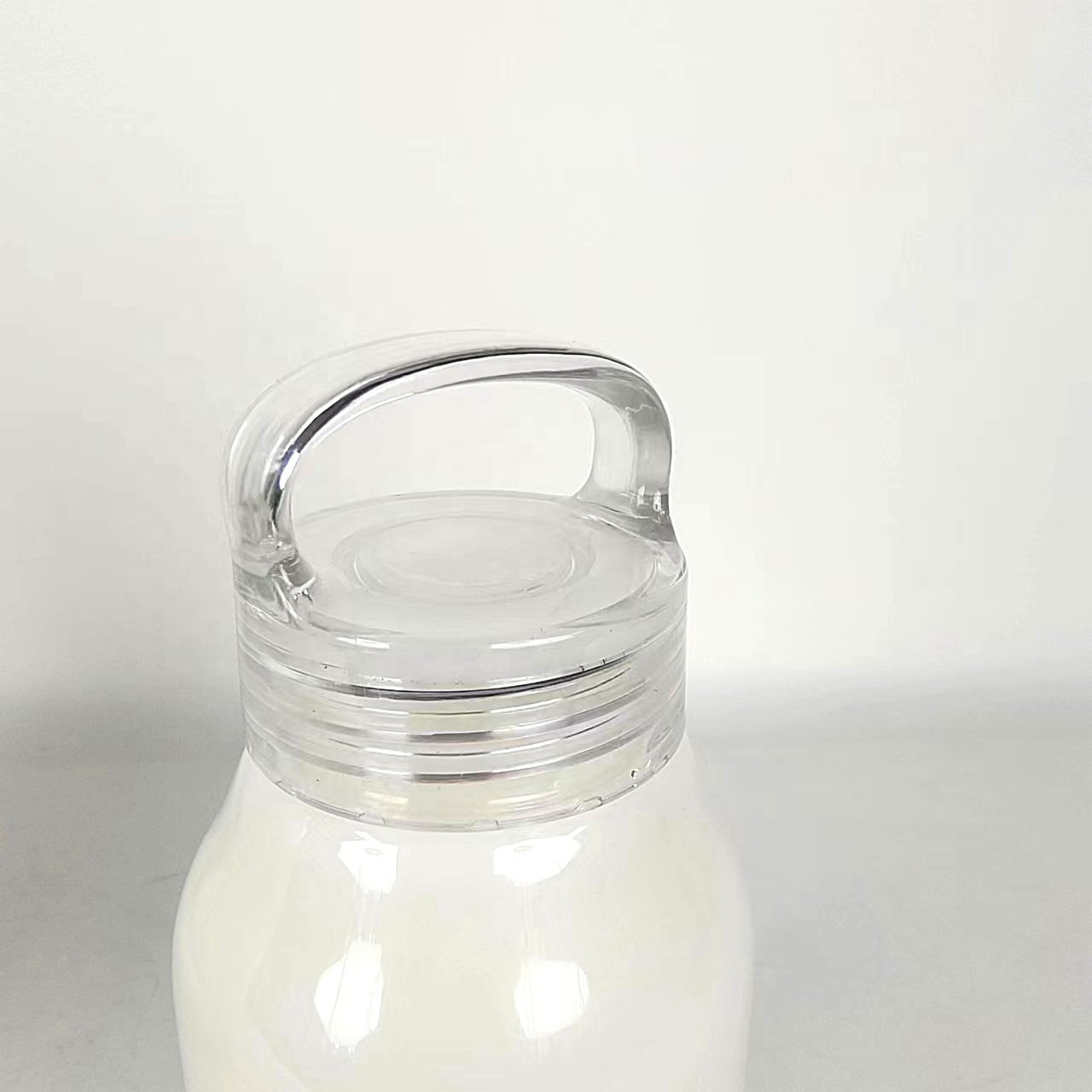 2024 Hot Sale Milk Box Glass Bottle with Plastic To Go Lid for Travel and Camping Mini 300ml 500ml Decal Logo Coffee Bottle