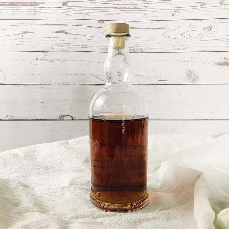 Wholesale Empty 375ml 500ml 700ml liquor glass bottle for alcoholic beverages whisky vodka tequila brandy gin