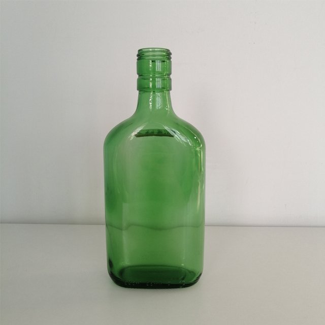 Hot sale 350ml emerald green glass bottle flask bottle whisky bottle