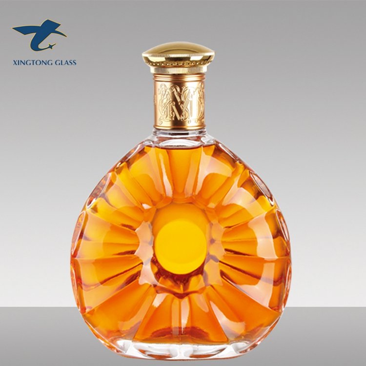 Creative elegant cap round rectangular shaped 375ml 500ml 700ml 750ml vodka whisky brandy xo liquor wine glass bottles