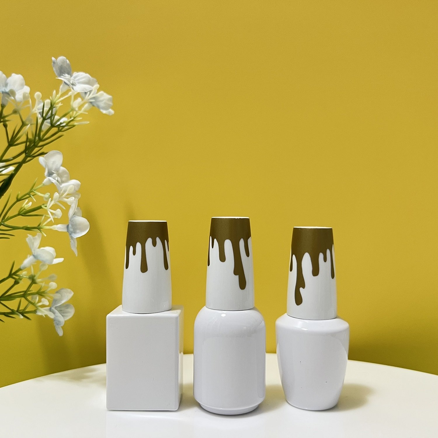 OEM Private Label 10ml 12ml 15ml Empty UV Proof Custom Color Gel Nail Polish Glass Bottle with Unique Cap