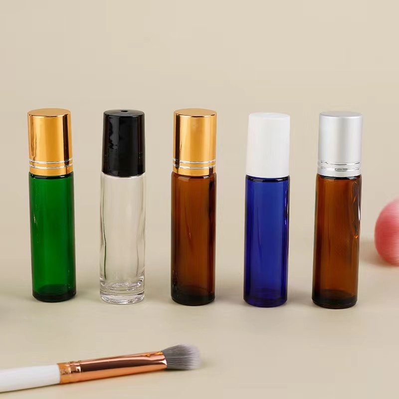 China Hot sale customized Empty 5ml 10ml 15ml Roller Bottles Amber Clear Frosted Roll On Glass Bottle for essential oil