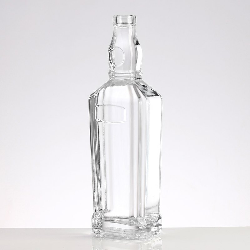Unique transparent 750ml glass bottle square whisky glass bottle