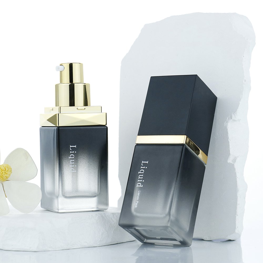 20 ml Luxury square glass bottles for cosmetics packaging frosted black 20ml bottle pump foundation glass bottle