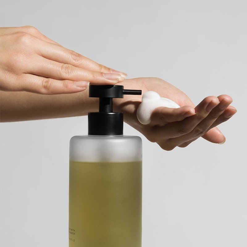 300ml glass frosted foam pump bottle glass bottles with black pump foaming soap dispenser bottle
