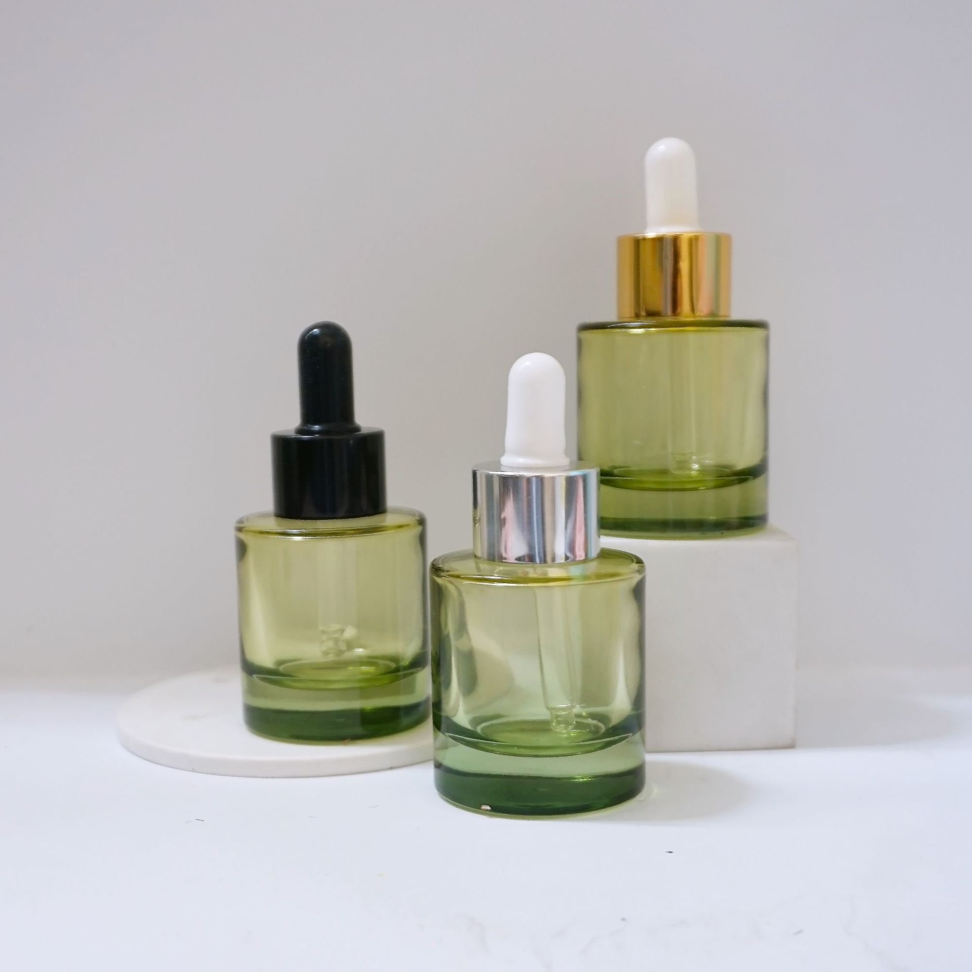 Customize Refillable Cosmetic Packaging Supplier 30ml Round Serum White Glass Dropper Bottle For Face Serum