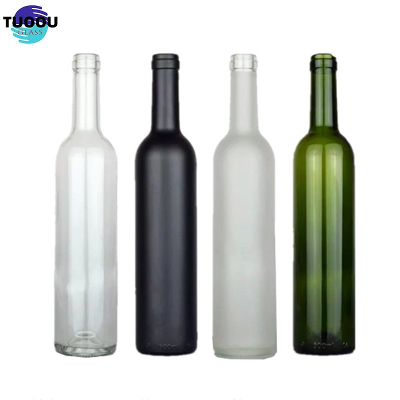 Hot selling customized 200ml 375ml 500ml 700ml 1000ml black Oslo vodka 750ml holiday and care glass bottle