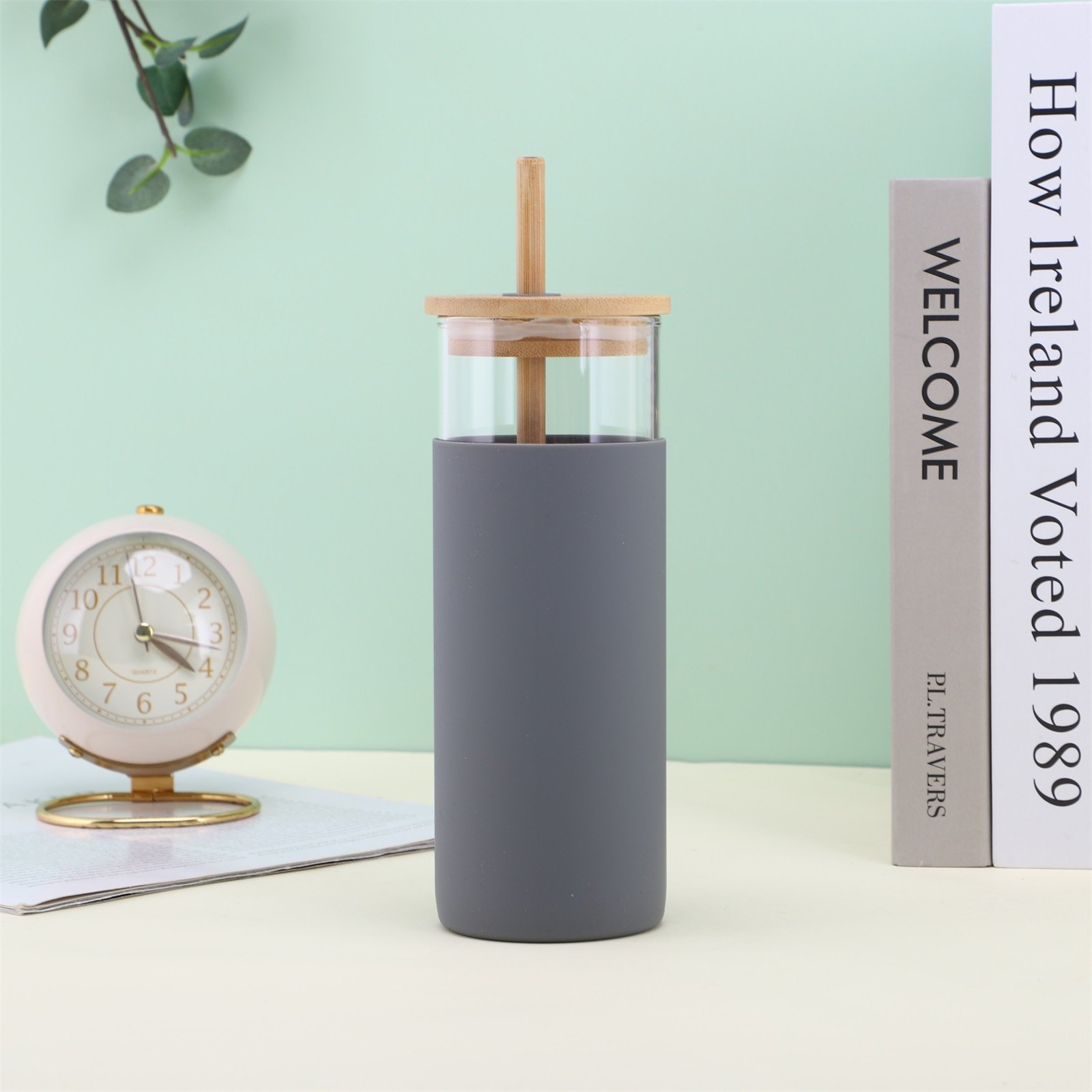 JM Custom 750/600/500ml Glass Bottle with Bamboo Lid and Straw Silicone Protective Sleeve Bpa Free Glass Water Bottle