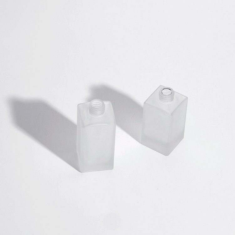 Frosted square reed diffuser glass bottle reed diffuser packaging boxes empty glass reed diffuser bottle