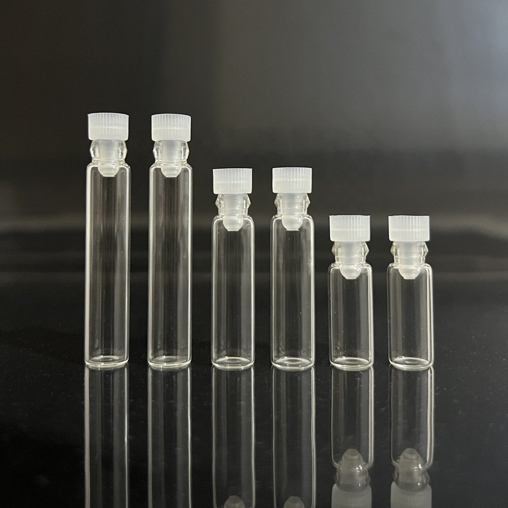 Stock 0.5ml 1ml 2ml clear perfume sample vial small glass bottle with plastic stopper