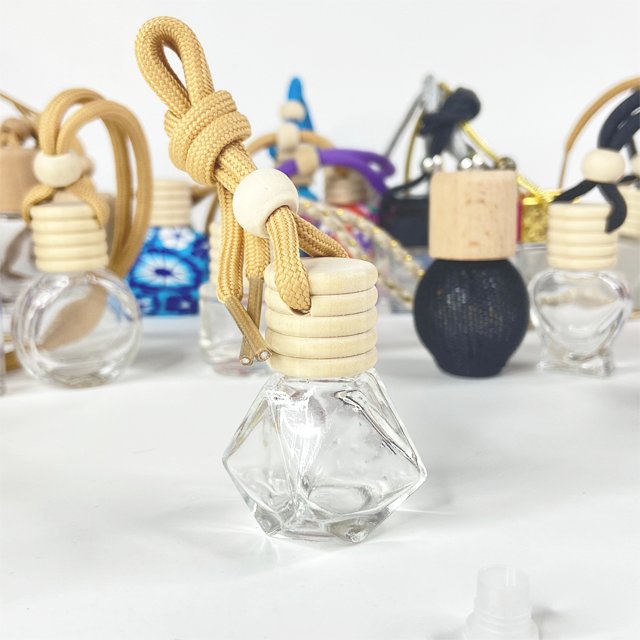 6ml Luxury Crystal Triangle Aroma Diffuser Bottle Car Perfume Diffuse Hanging Empty Glass Bottle