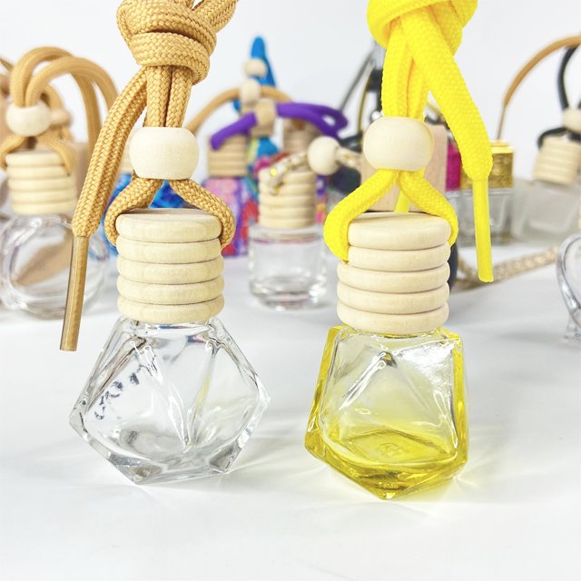 6ml Luxury Crystal Triangle Aroma Diffuser Bottle Car Perfume Diffuse Hanging Empty Glass Bottle