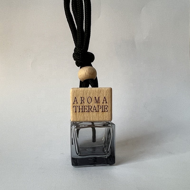 6ml Square Shaped Black Perfume Glass Bottle Hanging Car Pendant Perfume Essence Oil Bottle Mini Aromatherapy Bottle