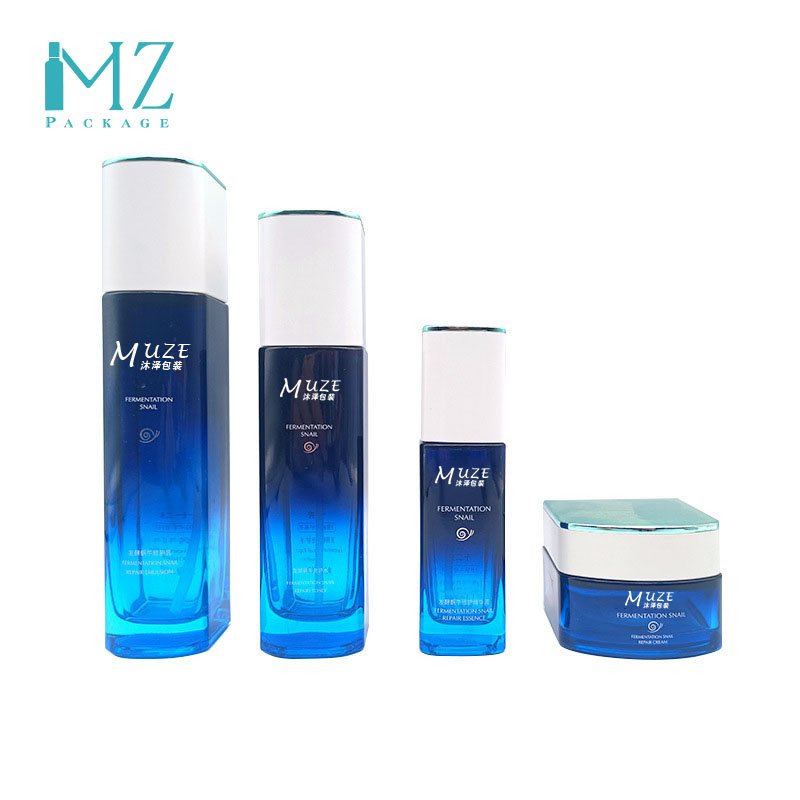 Whole glass bottles 150ml foam cosmetic Spray Glass bottles 100ml and Square Glass Jar