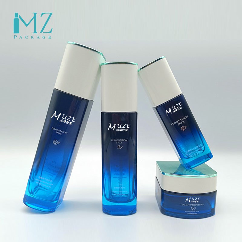 Whole glass bottles 150ml foam cosmetic Spray Glass bottles 100ml and Square Glass Jar