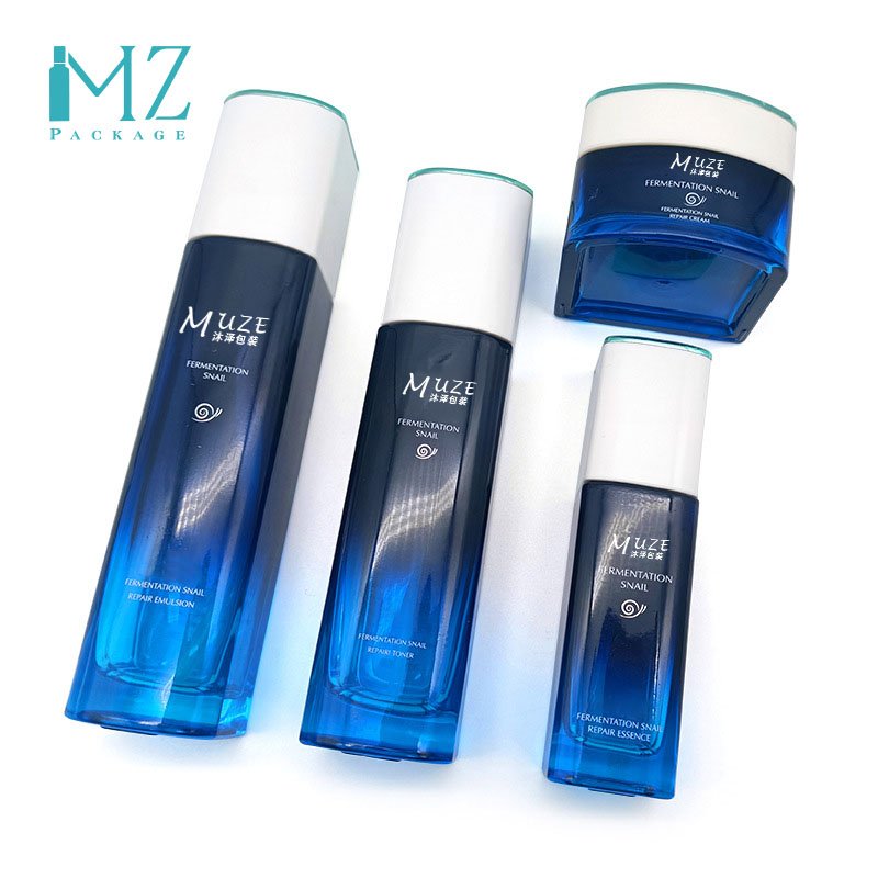 Whole glass bottles 150ml foam cosmetic Spray Glass bottles 100ml and Square Glass Jar