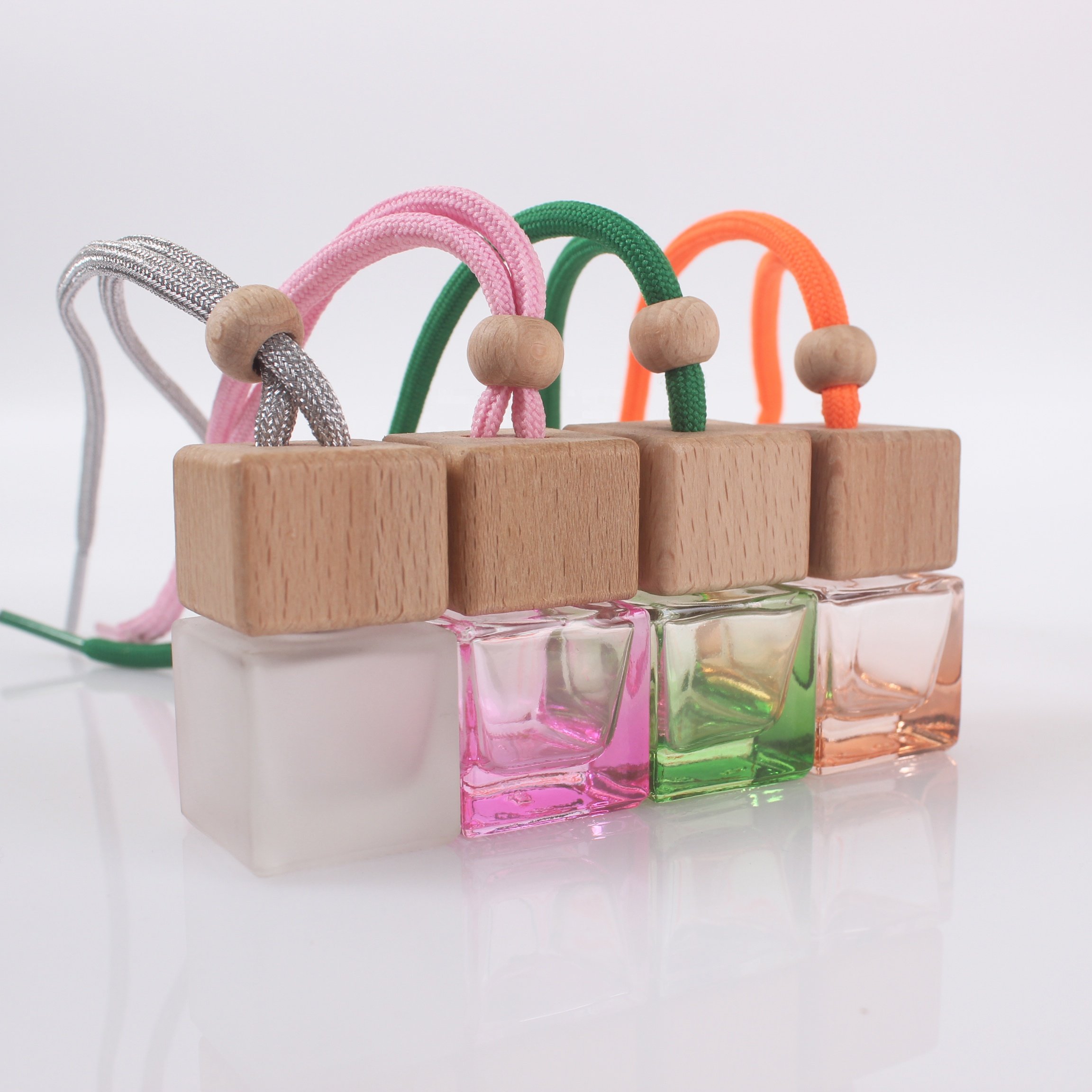 6ml Car Air Freshener Hanging Glass Bottle Pendant Car Perfume Diffuser Bottle For Essential Oils Fragrance Ornament
