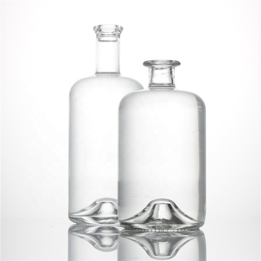 Customized 500 ml 700 ml 750 ml vodka spirits liquor glass bottles