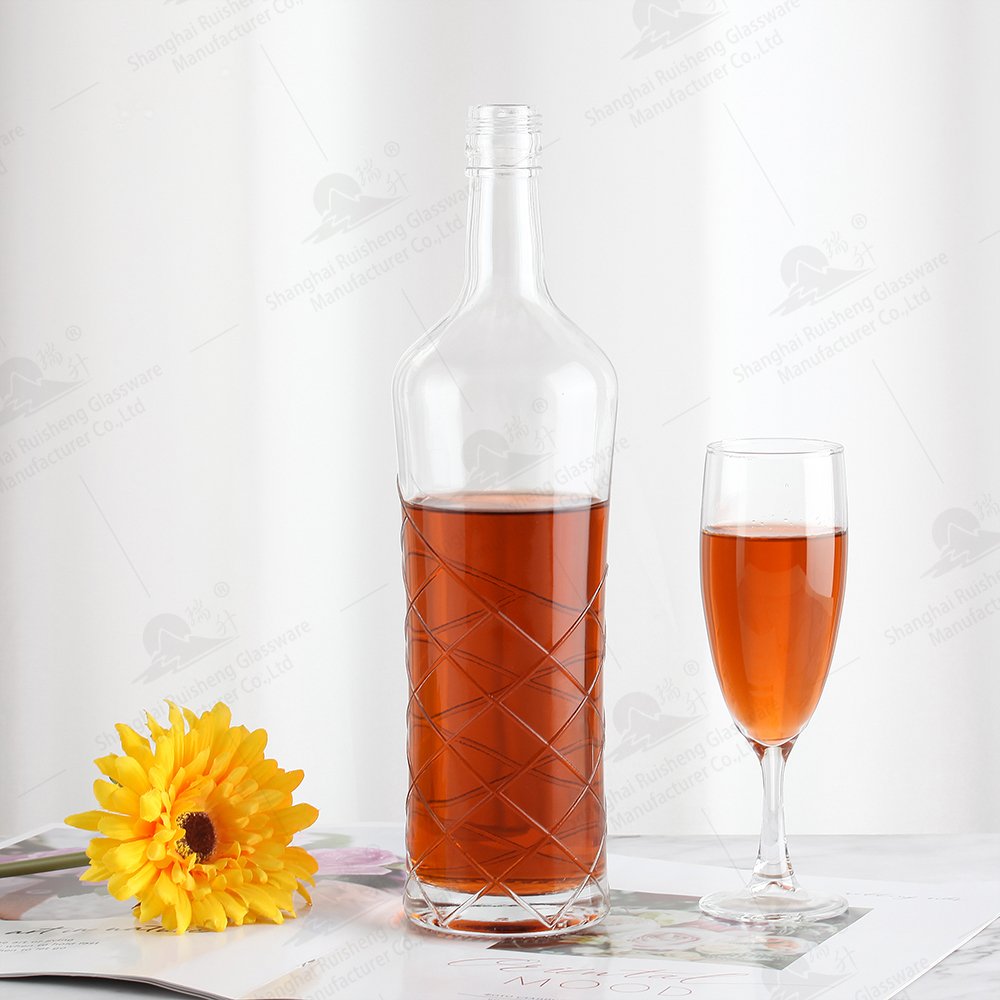 Customized 700ml Liquor bottle Premium Tall Round Fancy Wine bottle Tequila Whisky Vodka Juice Gin Rum Liqueur glass bottles