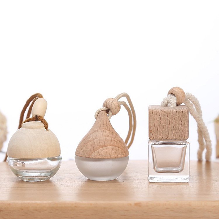 best factory fancy unique car hanging 8ml mini empty glass bottle with wooden lid for scent diffuser-bottle