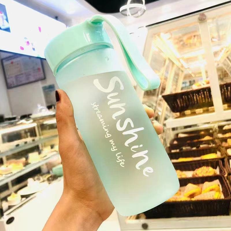 Hot sale 600ml creative scrub portable outdoor plastic cups for students.