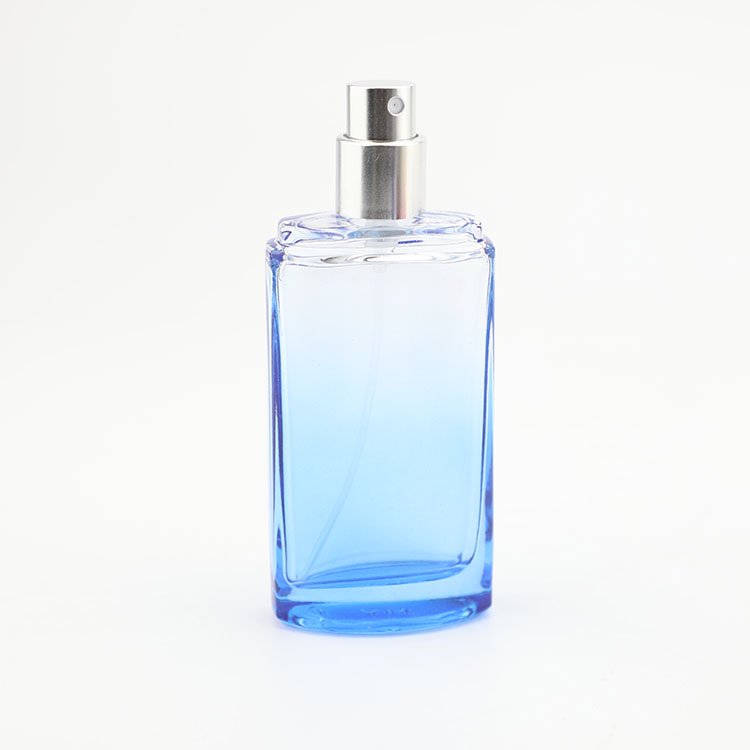 Luxury empty glass Perfume Bottle 40ml color can be customized color perfume sprayer