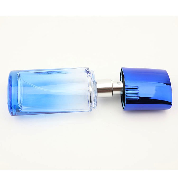 Luxury empty glass Perfume Bottle 40ml color can be customized color perfume sprayer