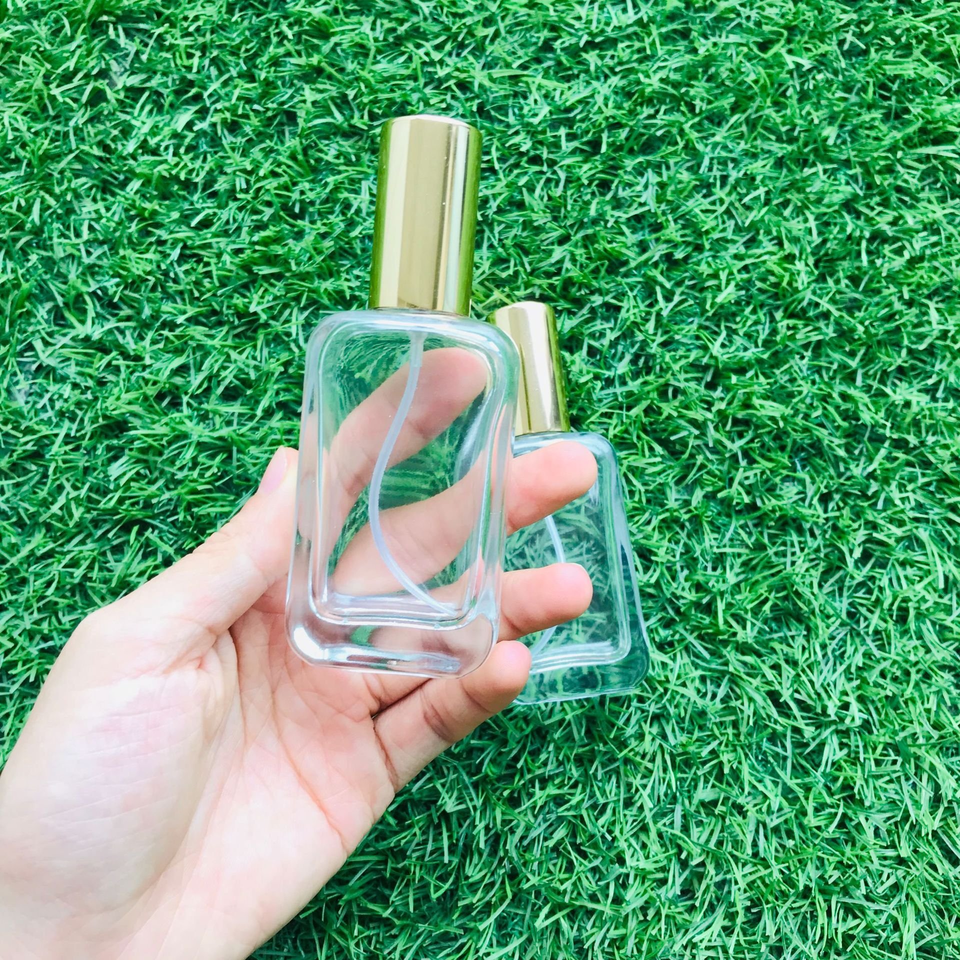 Customizable Transparent Empty Screw Type 50Ml Rectangular Perfume Glass Bottles For Perfumes