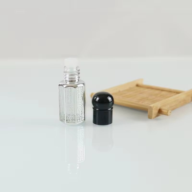 Stock Arabic Attar Bottles 3ml 6ml 8ml 10ml 12ml 15ml Dubai Gold Octagon Perfume Essential Oil Glass Bottle With Stick Roller