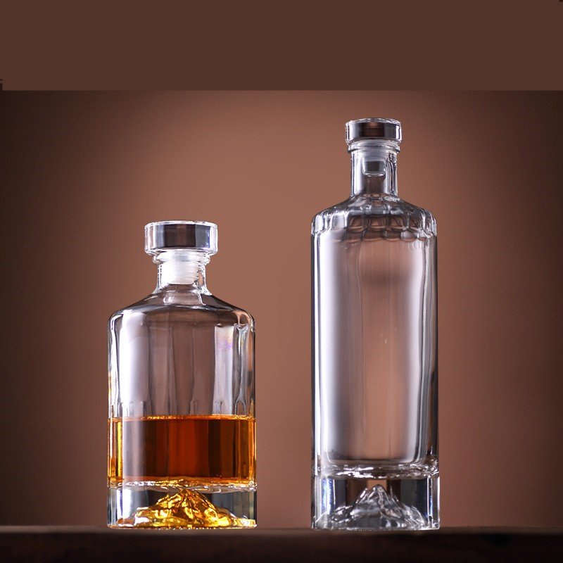 Customized 500ml 700ml 750ml Extra Flint Glass Bottle For Gin Vodka Whisky Whiskey Tequila Liquor Alcohol Apothek Oslo Spirits