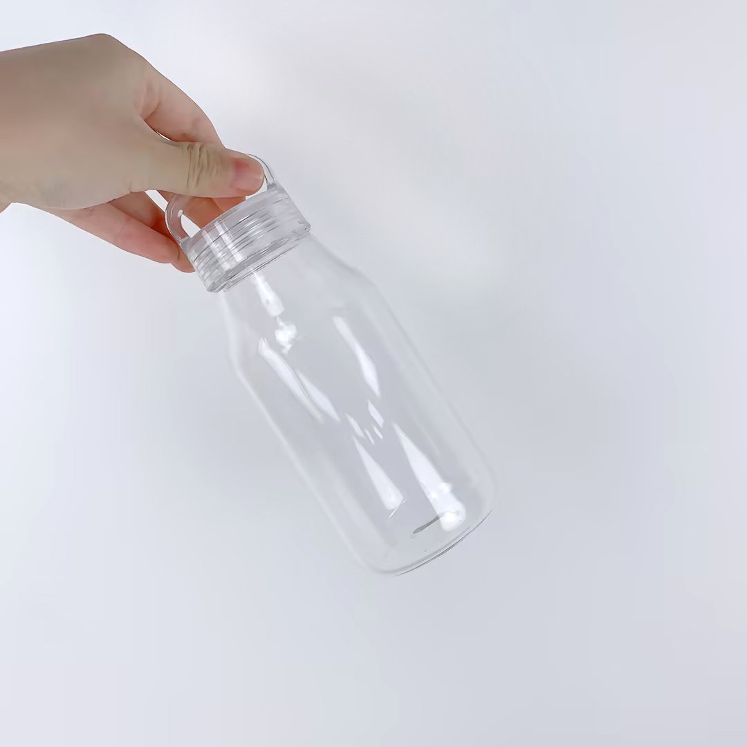 300ml 500ml 900ml Glass Bottle with To Go Lid Mini Clear Water Bottle for Cold and Hot Coffee Milk Customized Logo Gift Bottle