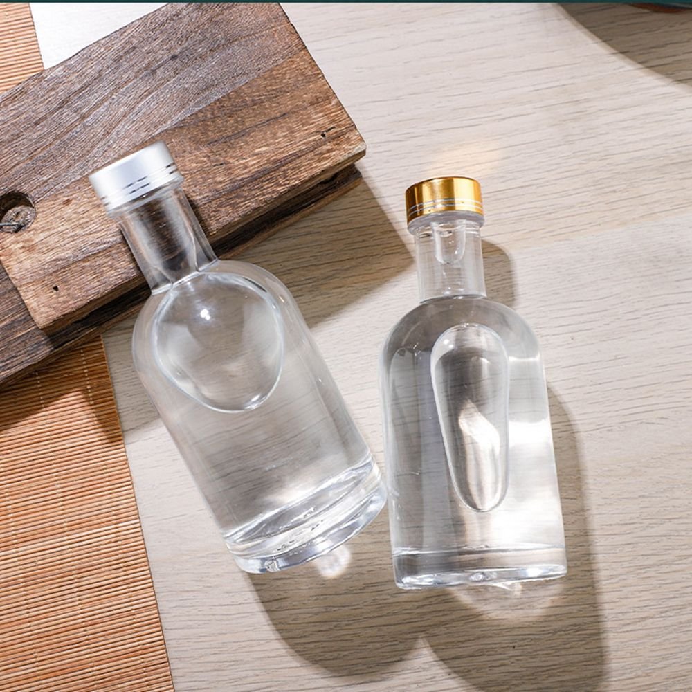 Mini Small Glass Bottle For Beverage Juice Whisky 200ml Gift Wine Bottle With Aluminium Lid
