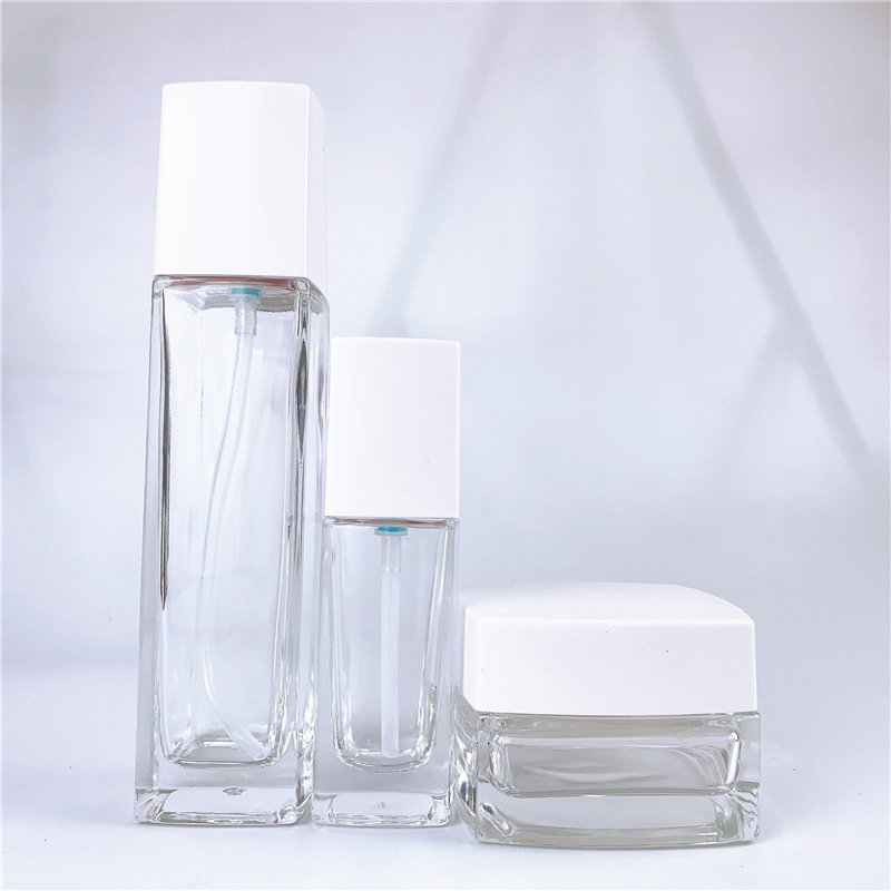 Thick bottom transparent square glass bottle free sample sprayable color cream bottle cosmetic packaging bottle