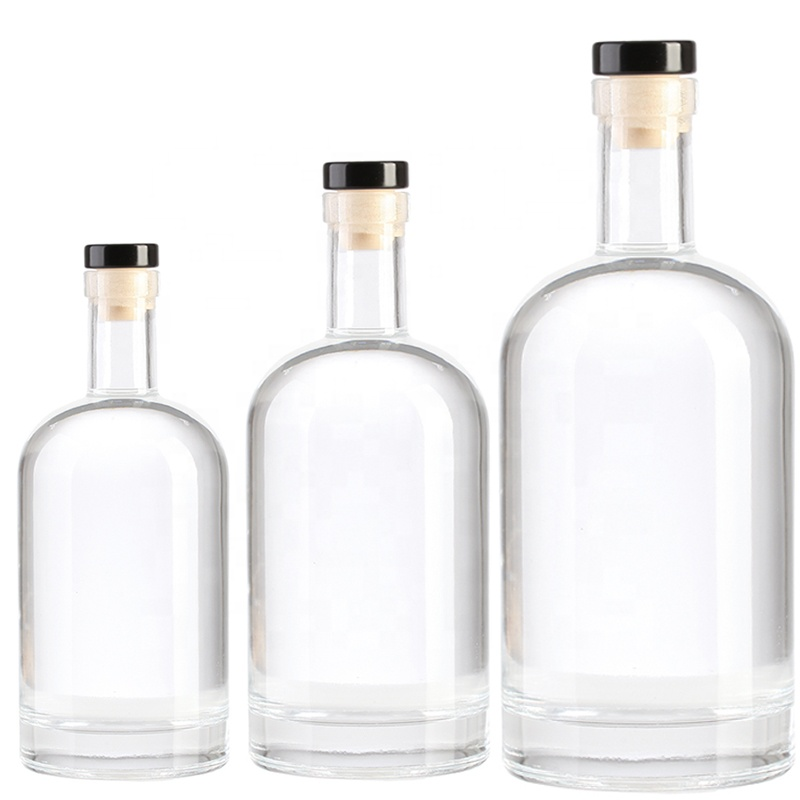 Low MOQ empty 375ml 500ml 700ml glass liquor bottle with cork custom 750ml whiskey vodka gin spirit glass bottle