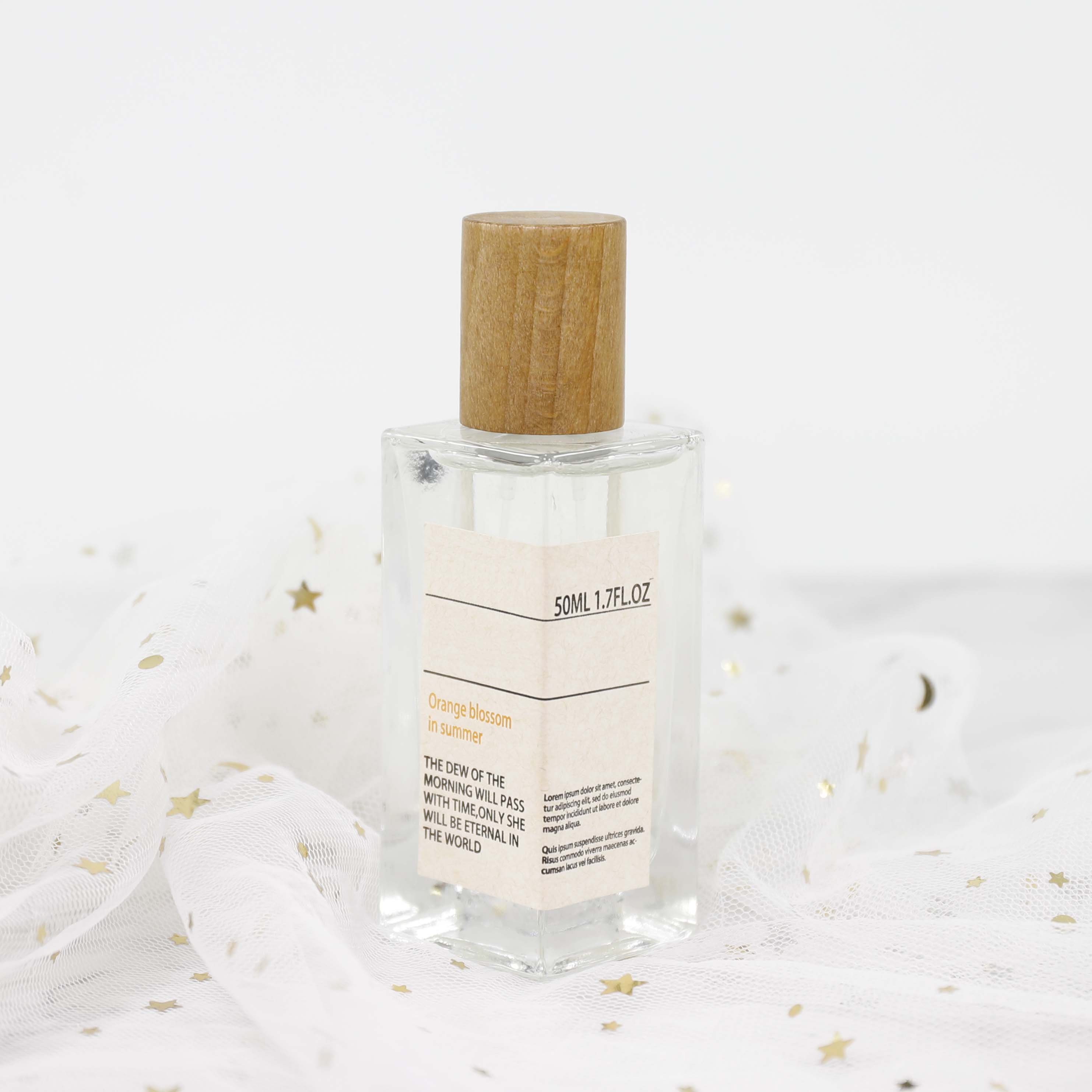 Wholesale Customized Wooden Cap Spray Perfume Glass BottFor Salele 50ml Perfume Bottles