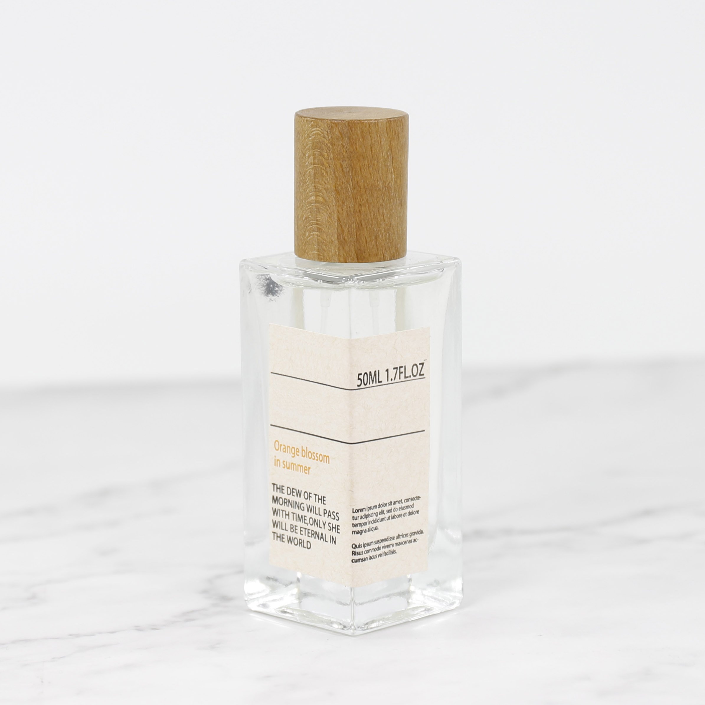 Wholesale Customized Wooden Cap Spray Perfume Glass BottFor Salele 50ml Perfume Bottles