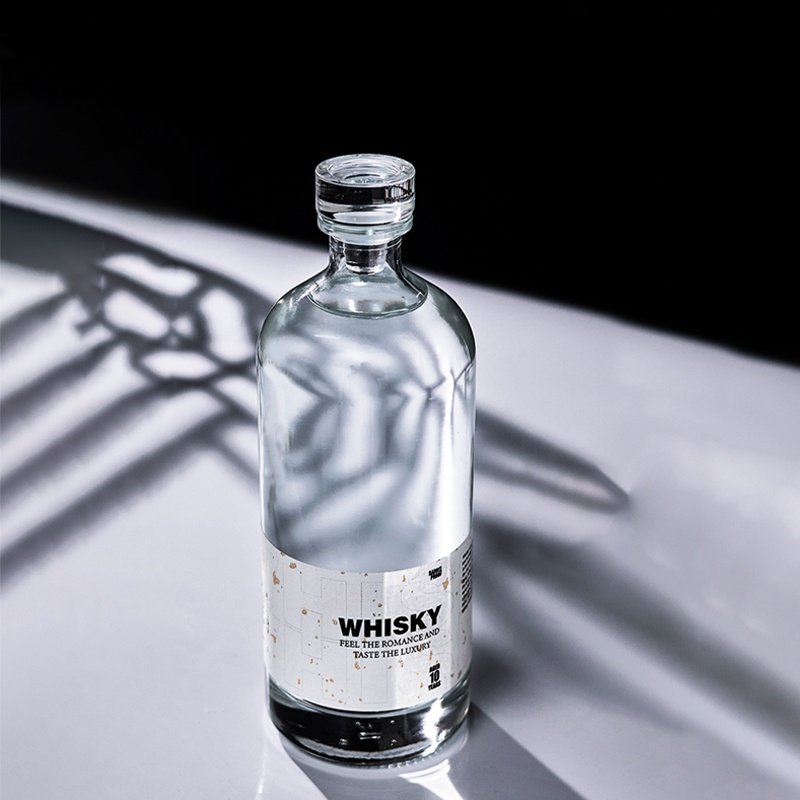 Factory custom Clear 500ml 700ml 750ml Spirits Vodka Gin Rum Liquor Whisky Alcoholic Beverage Glass Bottle
