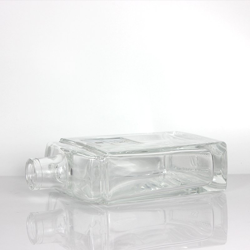 Manufacture OEM ODM Glass Bottle 700ML 750ml Wine Brandy Gin Rum Tequila Vodka Liquor Clear Spirits Bottle