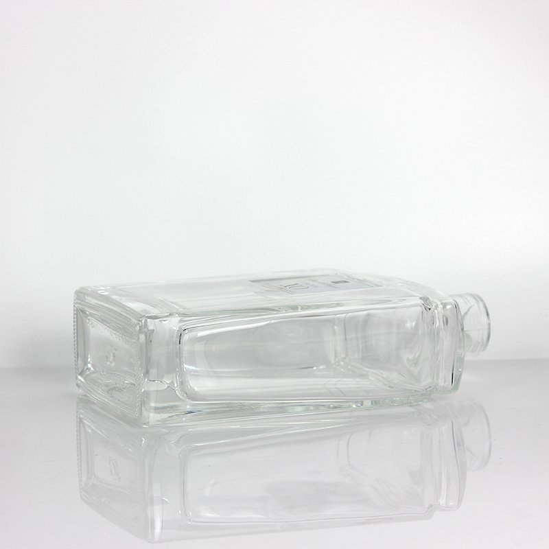 Manufacture OEM ODM Glass Bottle 700ML 750ml Wine Brandy Gin Rum Tequila Vodka Liquor Clear Spirits Bottle