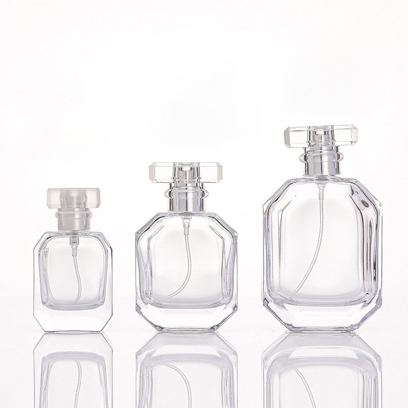 Wholesale Unique Crystal Luxury Empty Flat Square Perfume Bottle 30ml 50ml 100ml Spray Glass Bottles