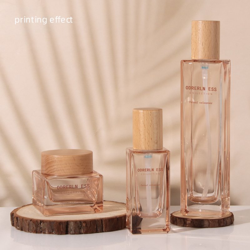 Skin care glass bottle new spot 120ml emulsion glass bottle solid wood lid cream cream cream sub-bottle can print logo