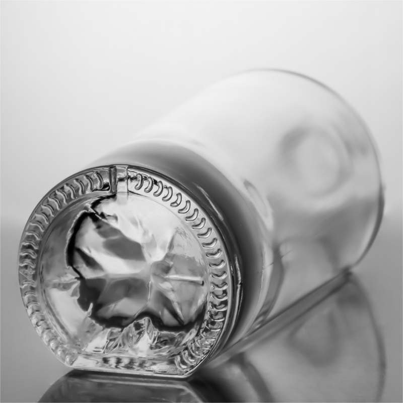 500ml super clear vodka gin rum whisky glass liquor bottle with cork stopper