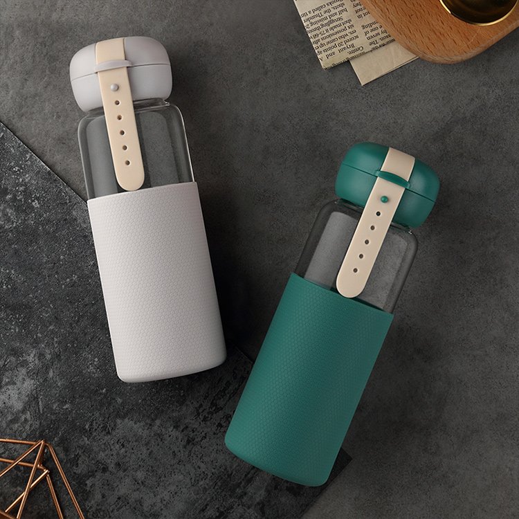 Borosilicate Glass Bottle 350ml Customized Professional Silicon RopeWith Handle Portable Eco-friendly Glass Cup Set
