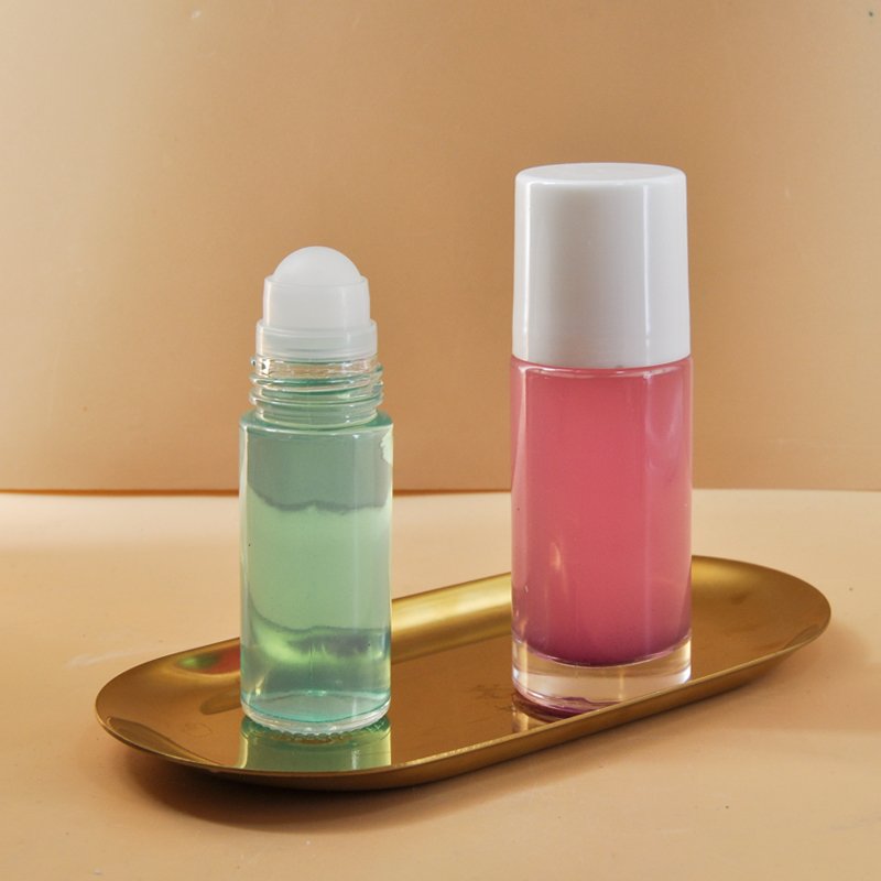 High quality 30ml 50ml round shape Roll On glass bottle essential oil ball bottle Empty Roller Bottle With Cap