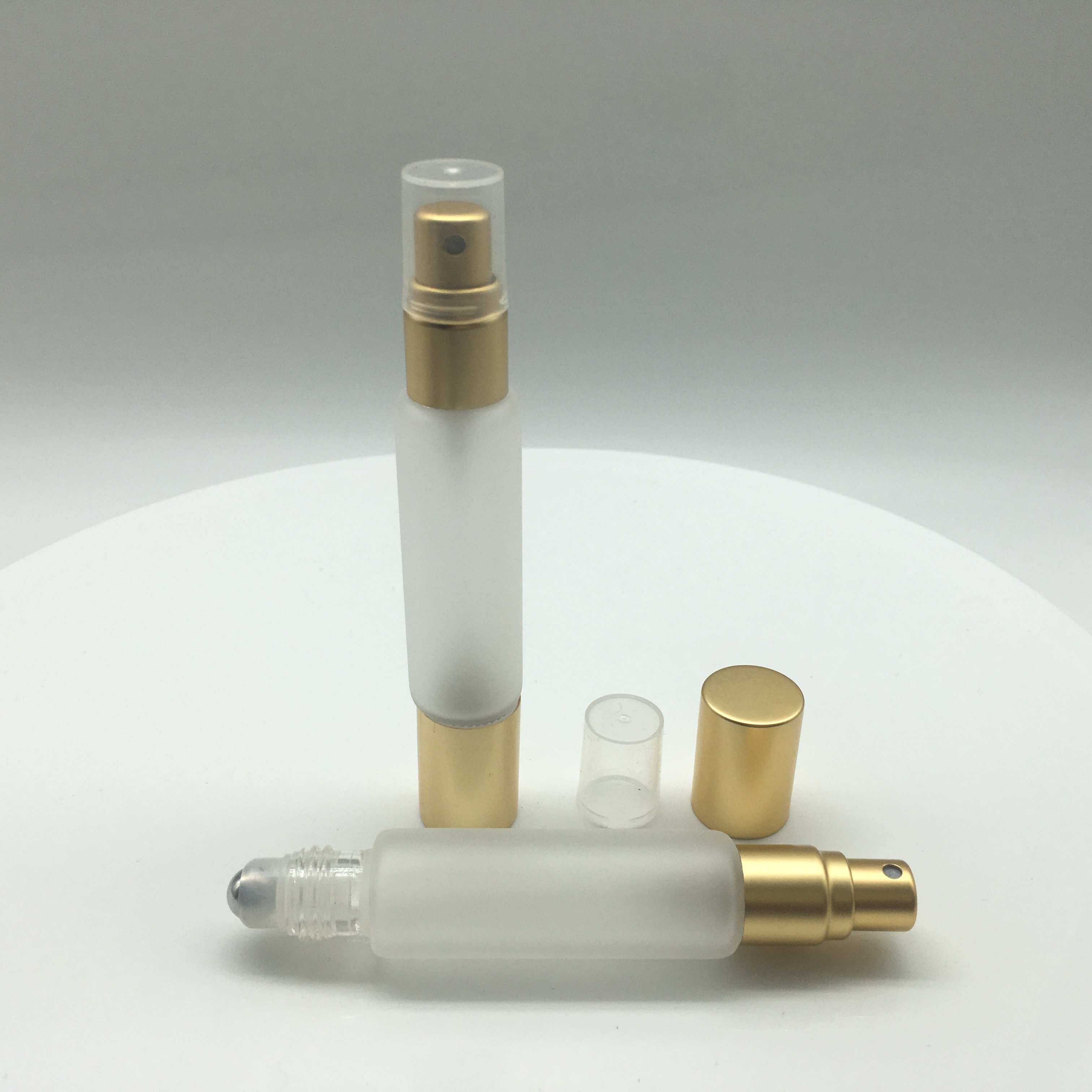 wholesale 10ml clear frost dual end glass cosmetic essential oil perfume aroma spray bottle with sprayer and roller top