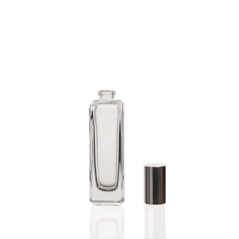 Popular 30ml Square Perfume Glass Bottle in Stock for Cosmetic Liquid Packaging