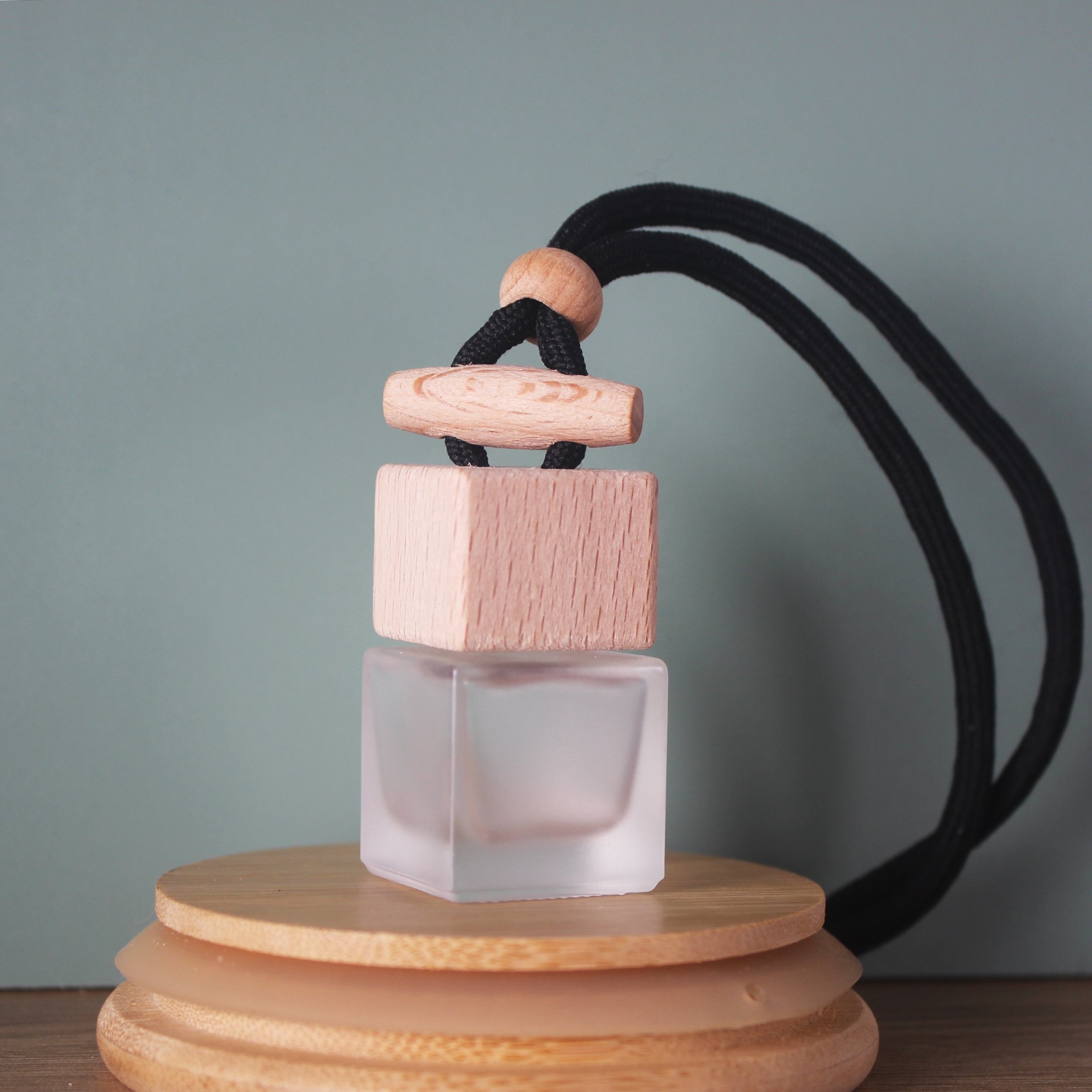 8ML Square and triangle shaped bottle empty car perfume hanging car air freshener perfume diffuser bottle natural wooden cap